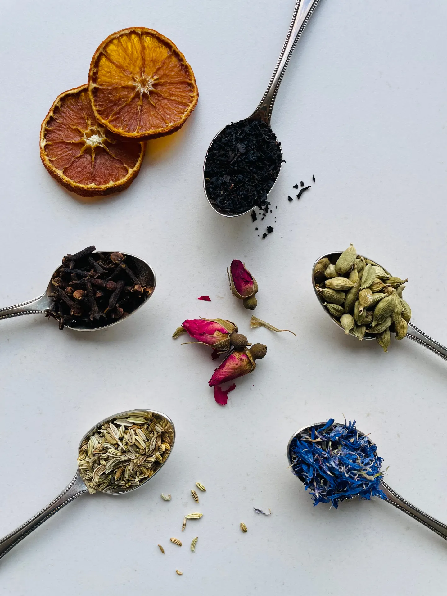 Ingrédients de thé artisanaux